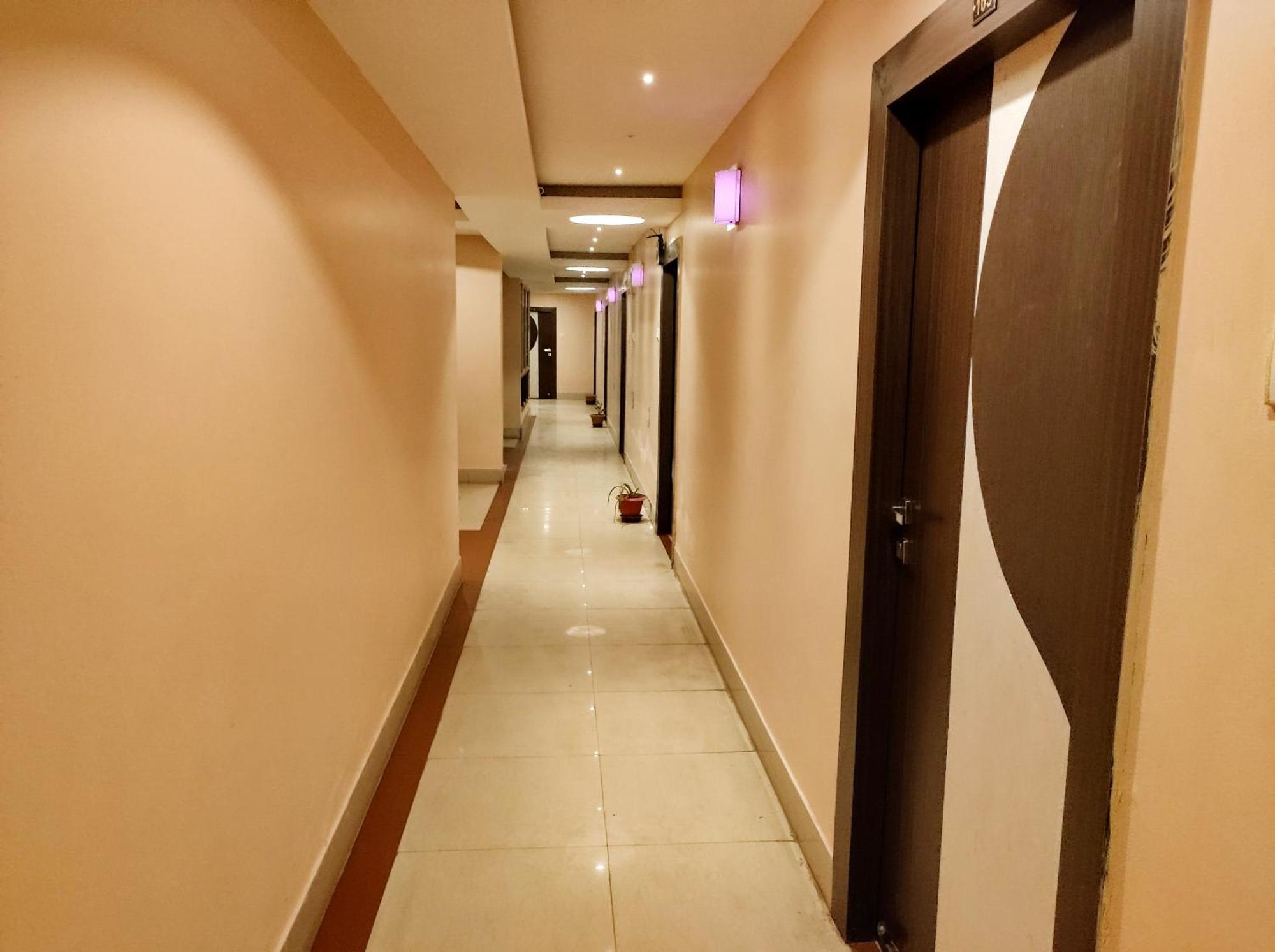 Hotel Sun City Puri Exterior foto
