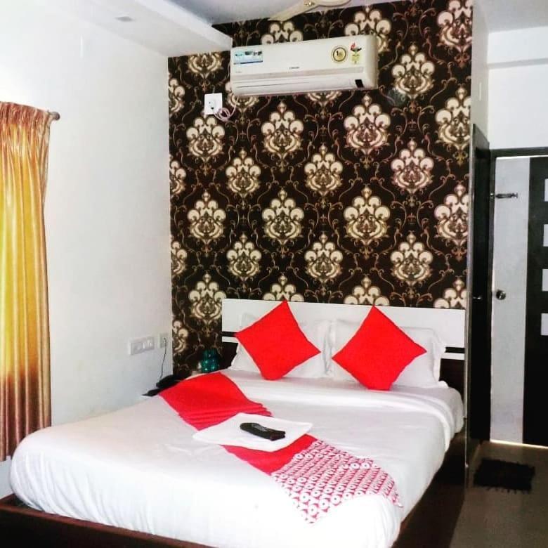 Hotel Sun City Puri Exterior foto